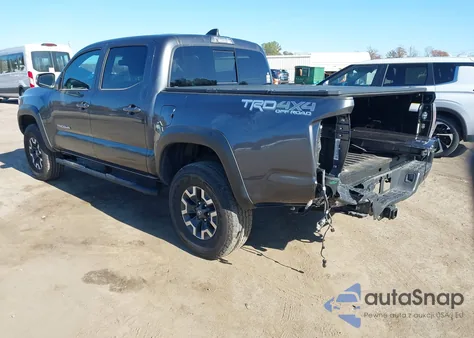 2021 Toyota Tacoma Trd Off-Road z USA, uszkodzony, nr VIN 3TMCZ5AN8MM449049